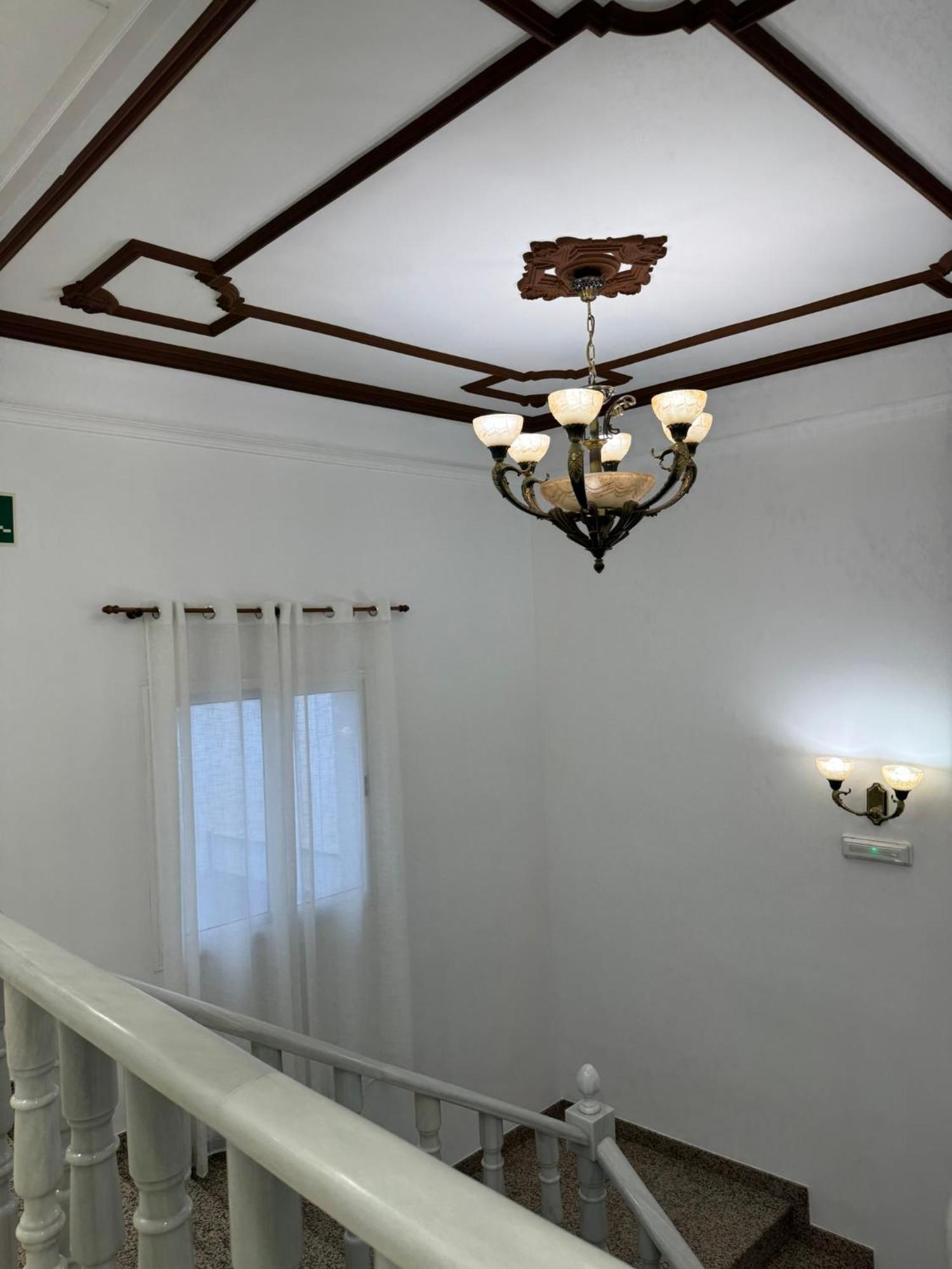 Hotel Ciudad 포조알콘 외부 사진