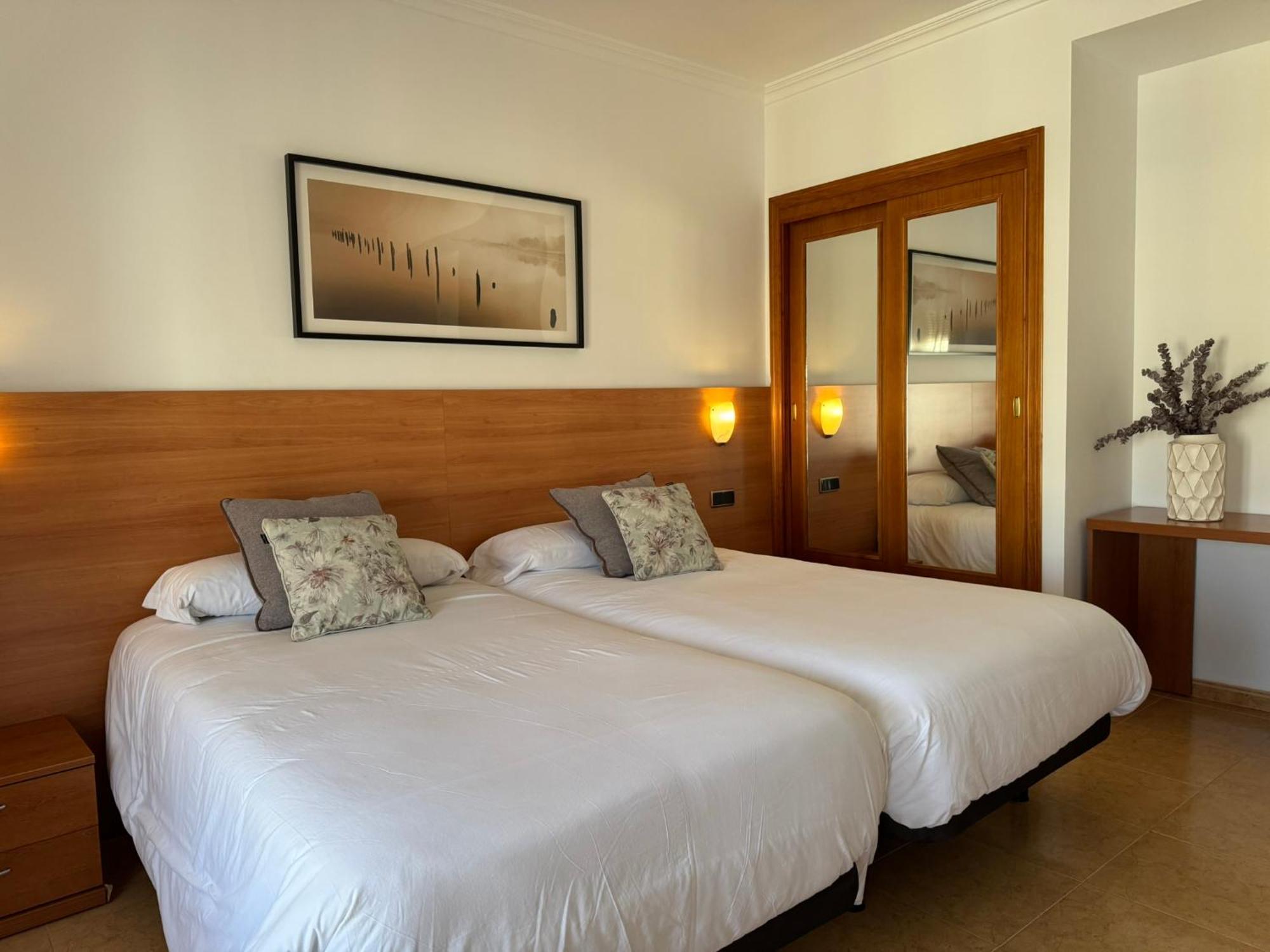 Hotel Ciudad 포조알콘 외부 사진