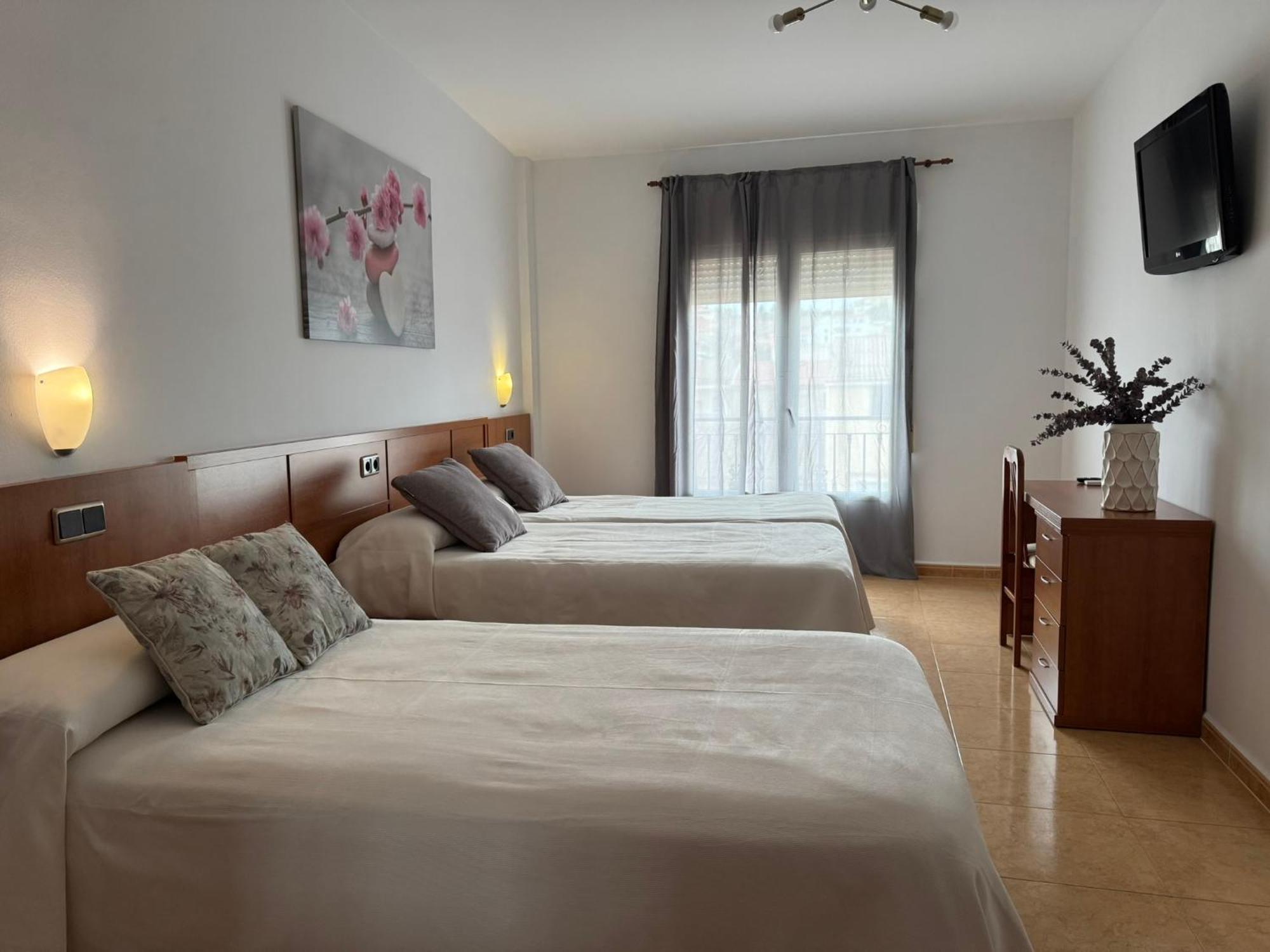 Hotel Ciudad 포조알콘 외부 사진